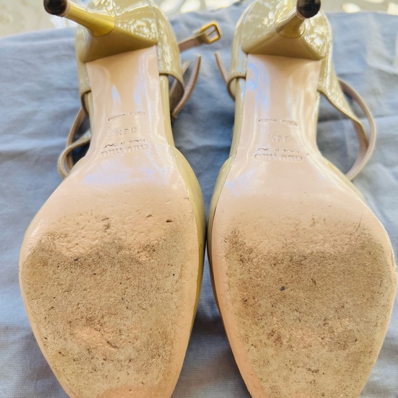 Miu Miu nude t-bar ankle strap patent leather with gold details - Picture 5 of 7